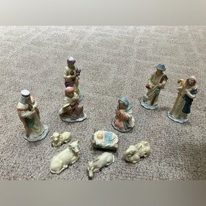 Vintage house of Lloyd nativity set